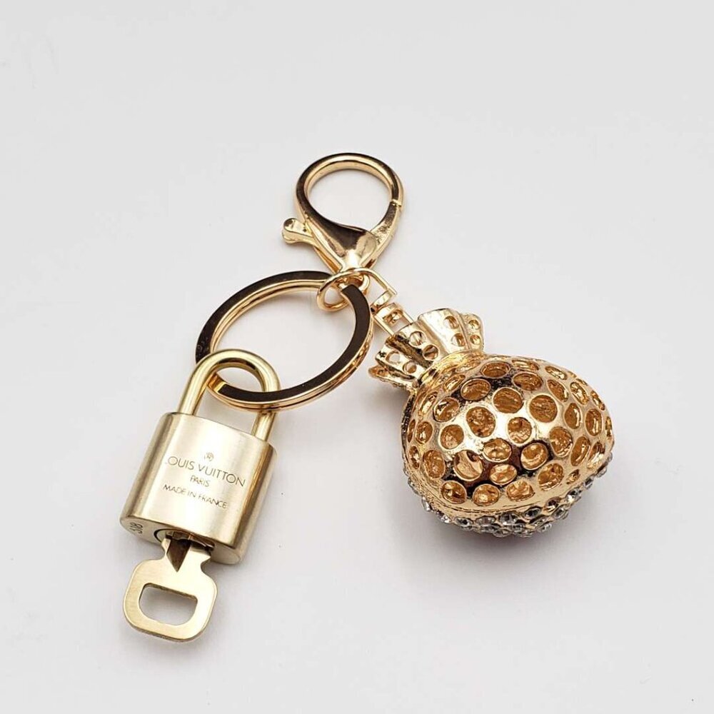 Authentic Louis Vuitton Gold Padlock & Key 🔒 LV Bag Charm w/ Unbranded Keychain - Picture 5 of 7